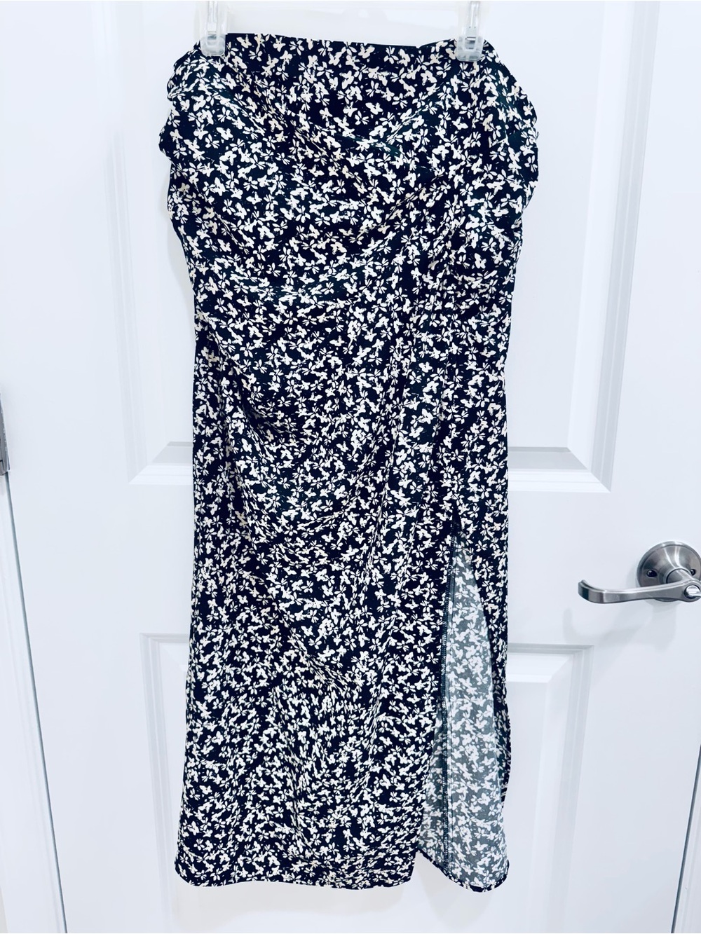 ZARA Black and Cream ditsy floral midi skirt